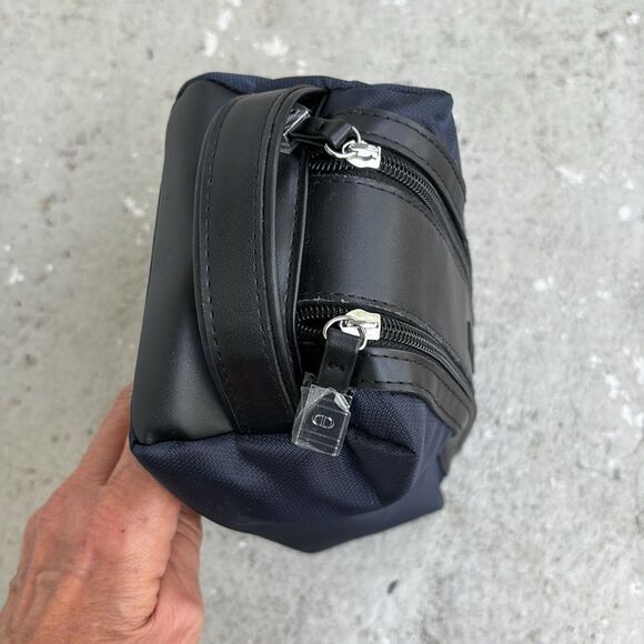 Dior Men's Dobb kit - Picture 2 of 6